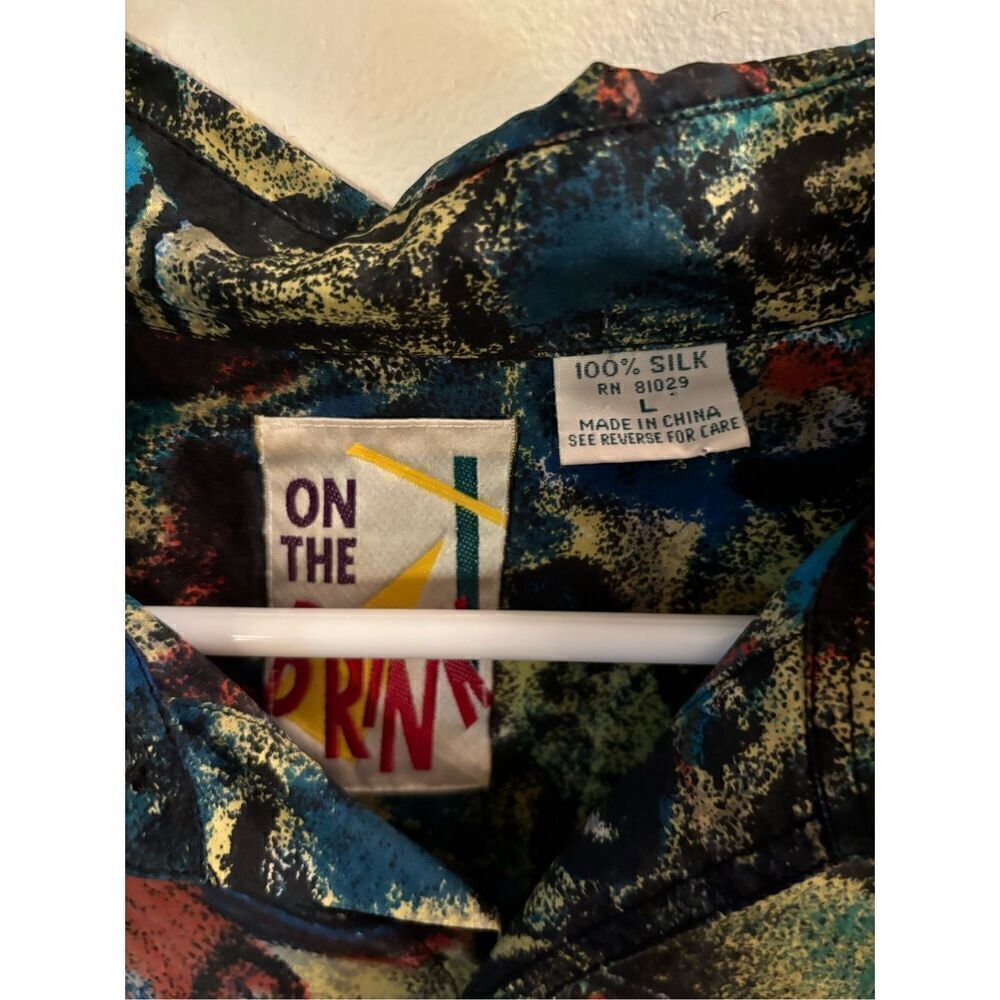 ON THE BRINK Vintage Silk Button Up Shirt - Picture 2 of 3